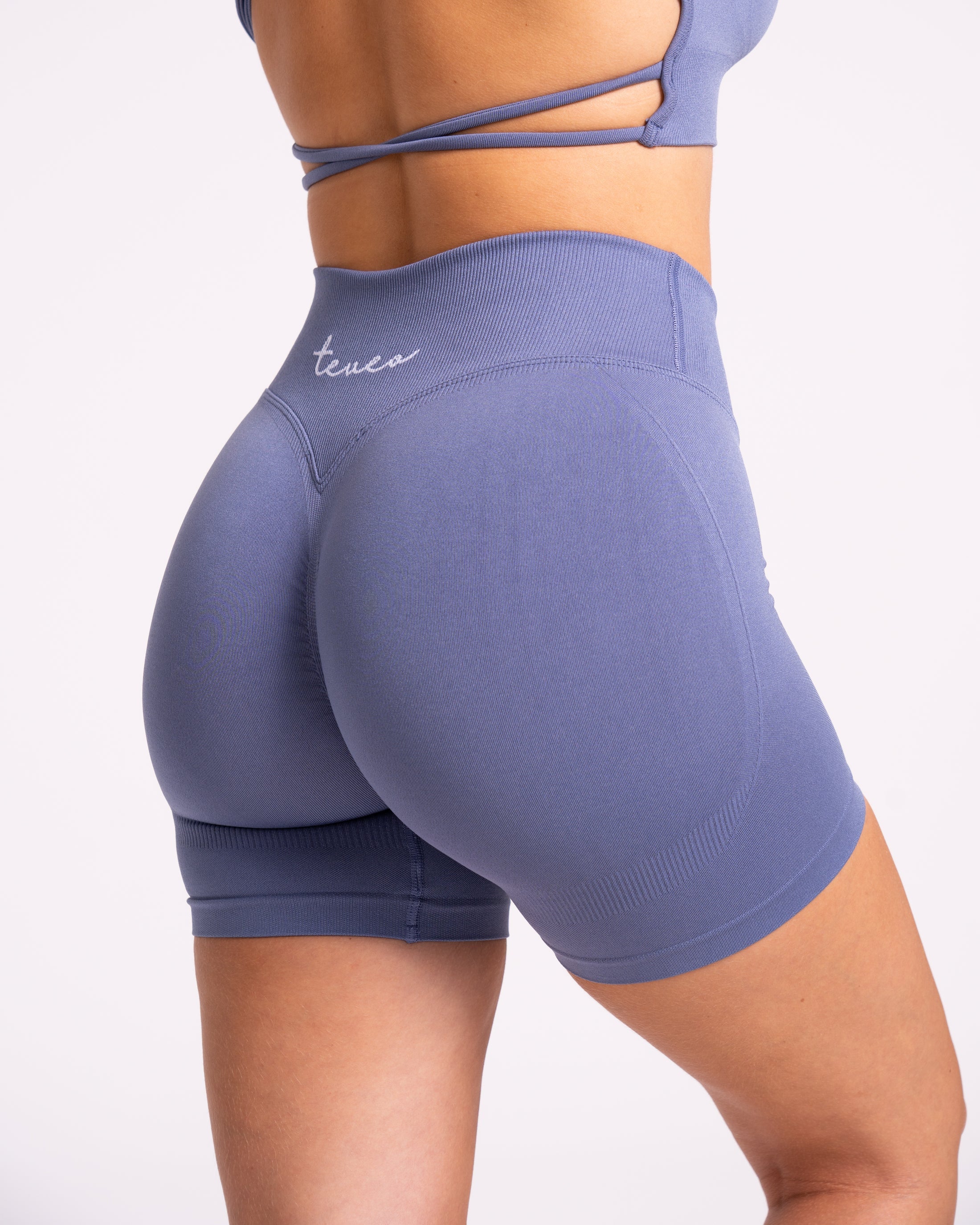 TEVEO V-Shape Şort